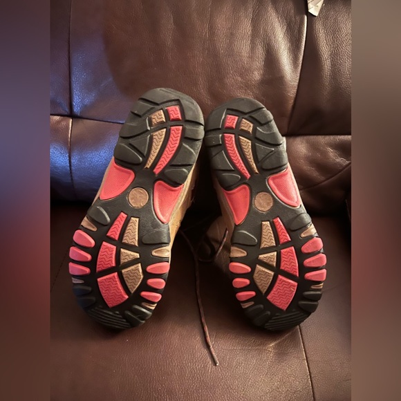 Stone Canyon Boots - Picture 4 of 5